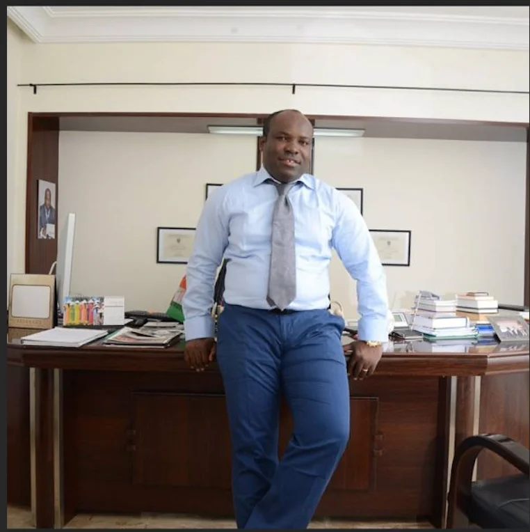 Directeur Général